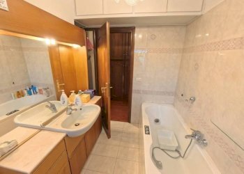 Bagno - Quadrilocale viale Isacco Newton, 10, Roma - foto 15