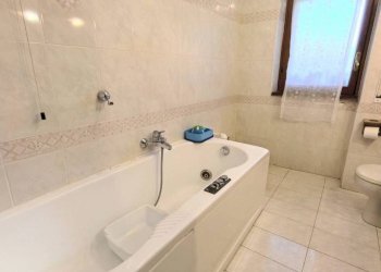 Bagno - Quadrilocale viale Isacco Newton, 10, Roma - foto 16