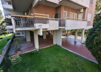 Facciata - Quadrilocale viale Isacco Newton, 10, Roma - foto 24