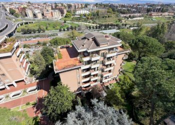 Vista - Quadrilocale viale Isacco Newton, 10, Roma - foto 1