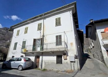 Casa indipendente Regione Crou, Aosta - foto 7