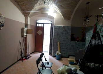 Locale Commerciale Vico delle Camelie, Ventimiglia - foto 3