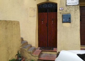 Locale Commerciale Vico delle Camelie, Ventimiglia - foto 8