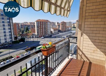 Two-room apartment Corso Grosseto, 218, Torino - photo 1