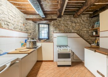 Portion of a house Casola Valsenio - photo 10