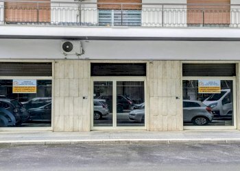 Locale Commerciale VIA XXIV MAGGIO, 101, Isernia - foto 1