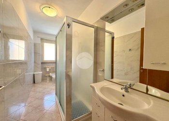 Three-room apartment Via Cascina Tolosa, Buttigliera Alta - photo 16