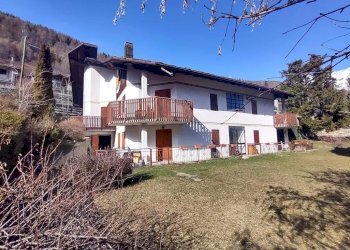 Trilocale Rue Du Grand Saint Bernard, 64, Saint-Oyen - foto 1