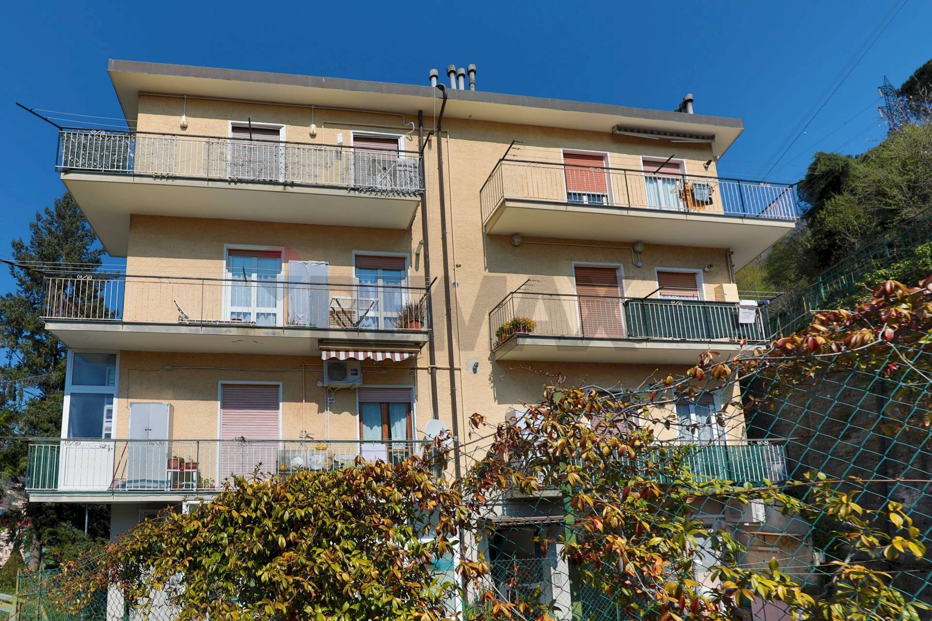 Three-room apartment via chiocchetti, 33 B 
 Serra Riccò, Serra Riccò - photo 1