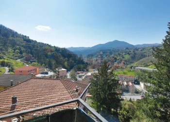 Trilocale via chiocchetti, 33 B 
 Serra Riccò, Serra Riccò - foto 17