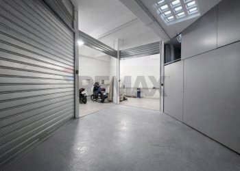 Garage - Parcheggio Via Al Garbo, 32r 
 Rivarolo, Genova (zona Rivarolo) - foto 10