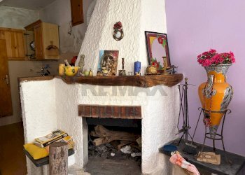 Portion of a house Via Follo, 16
Cicagna, Cicagna - photo 3