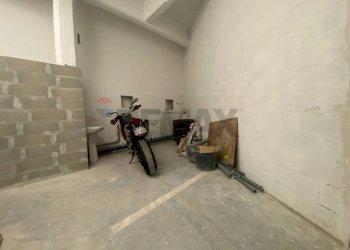 Garage - Parcheggio Via Al Garbo, 32r 
 Rivarolo, Genova (zona Rivarolo) - foto 5