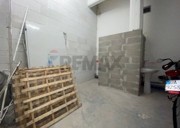 Garage - Parcheggio Via Al Garbo, 32r 
 Rivarolo, Genova (zona Rivarolo) - foto 6