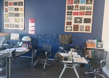 Ufficio viale Brigata Bisagno, 2 
 Foce, Genova (zona Foce) - foto 10