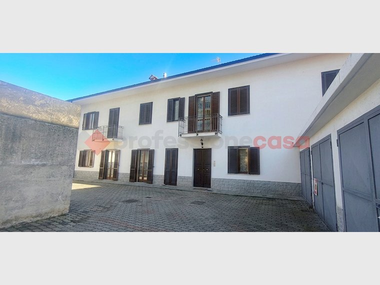 Trilocale via martiri XXI, Pinerolo - foto 1