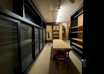 Shop - VIA CARLO CATTANEO, 33, Verona (neighborhood Centro Storico) - photo 14