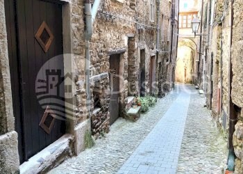 Townhouse via Fossarel, Pigna - photo 38