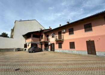 Trilocale Strada Genova, Moncalieri - foto 1