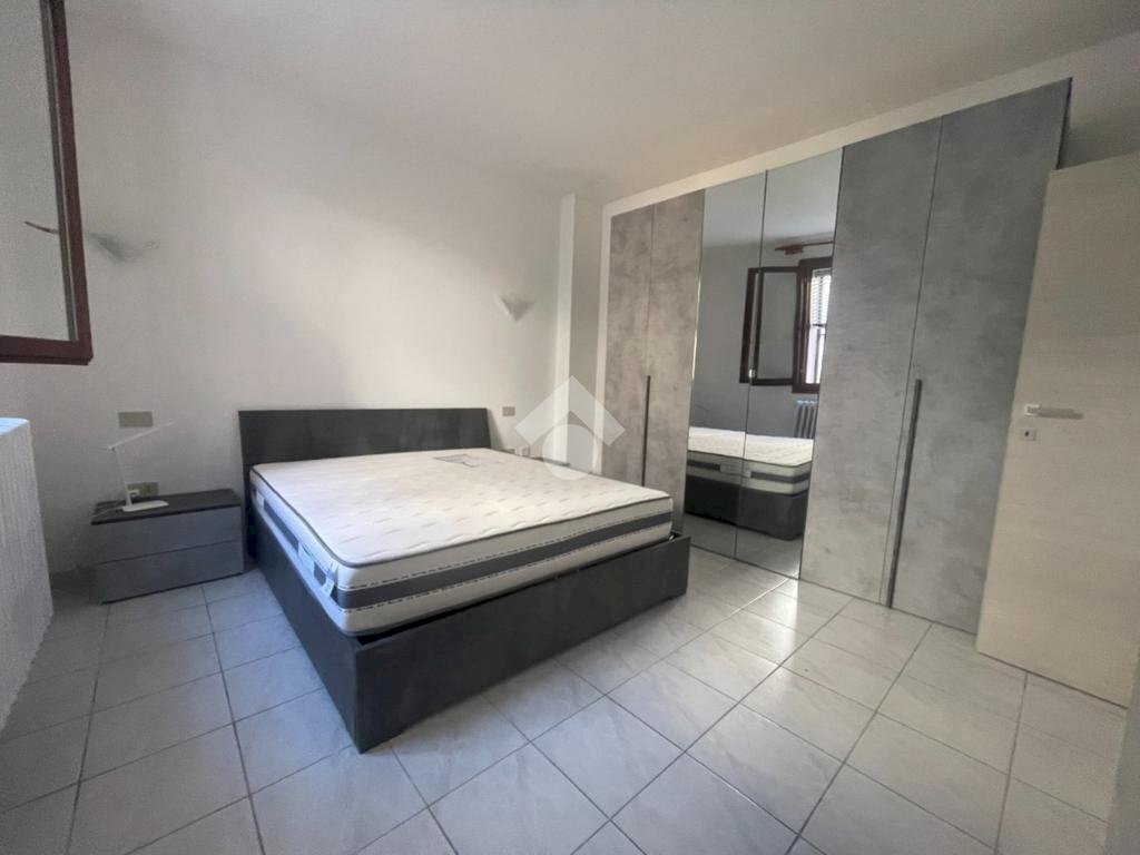 Two-room apartment Via cento, Lugo - photo 1