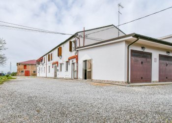 Rustic Via pandolfina, Ferrara (neighborhood San Bartolomeo in Bosco) - photo 4