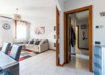 Three-room apartment Via Monte Penice, Rozzano - photo 4