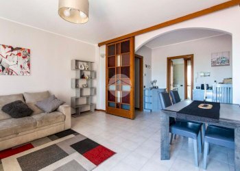 Three-room apartment Via Monte Penice, Rozzano - photo 16