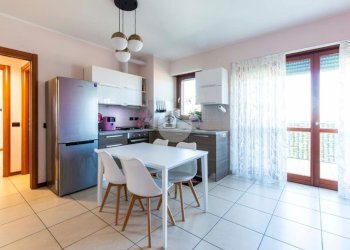 Two-room apartment Viale Isonzo, Rozzano - photo 2