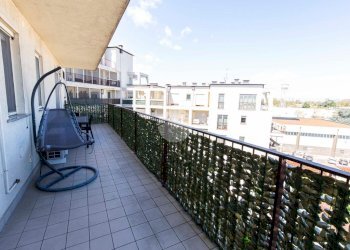 Two-room apartment Viale Isonzo, Rozzano - photo 8