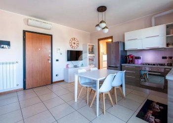 Two-room apartment Viale Isonzo, Rozzano - photo 11