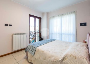 Two-room apartment Viale Isonzo, Rozzano - photo 18