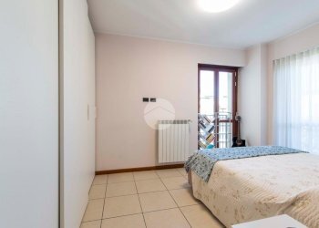 Two-room apartment Viale Isonzo, Rozzano - photo 19