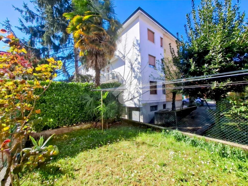 Two-room apartment Viale Lombardia, Cusano Milanino - photo 3