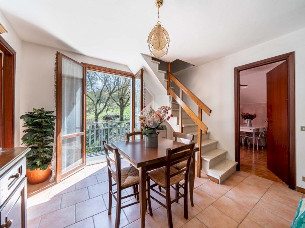 Trilocale Giaretta Ienza, Canossa - foto 1