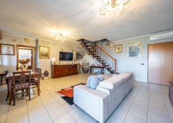 Attic Via Cesare Zavattini, Reggio nell'Emilia - photo 2