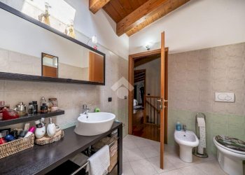 Attic Via Cesare Zavattini, Reggio nell'Emilia - photo 13