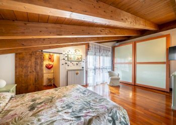 Attic Via Cesare Zavattini, Reggio nell'Emilia - photo 19