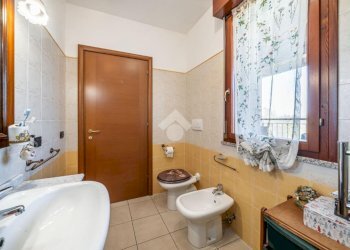 Attic Via Cesare Zavattini, Reggio nell'Emilia - photo 26