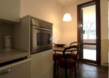 Two-room apartment Viale Olimpia, Reggio nell'Emilia - photo 8