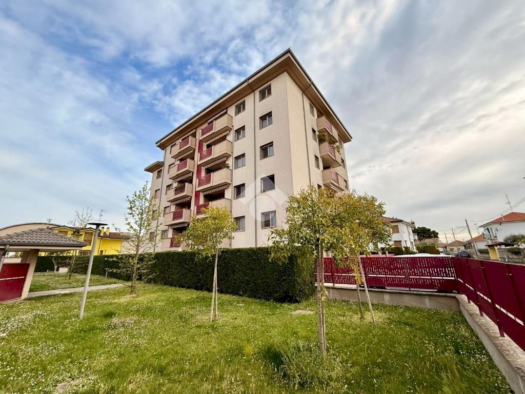 One-room apartment Via Giovanni Pascoli, Abbiategrasso - photo 1