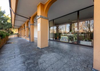 Shop Peschiera Borromeo - photo 1
