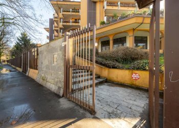 Shop Peschiera Borromeo - photo 11