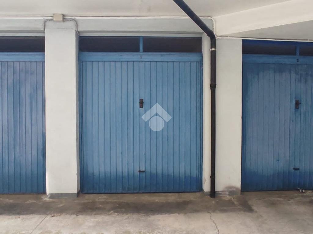 Box Corso peschiera, Torino (zona Cenisia) - foto 2