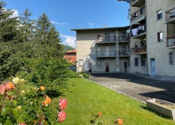 Four-room apartment Via Monte Emilius, Aosta - photo 1