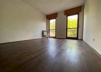 Four-room apartment Via Monte Emilius, Aosta - photo 8