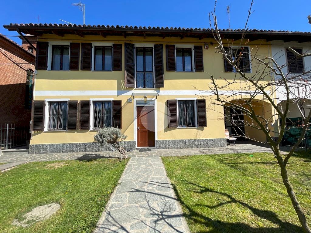 Casa semi indipendente Frazione Revignano, Asti - foto 1