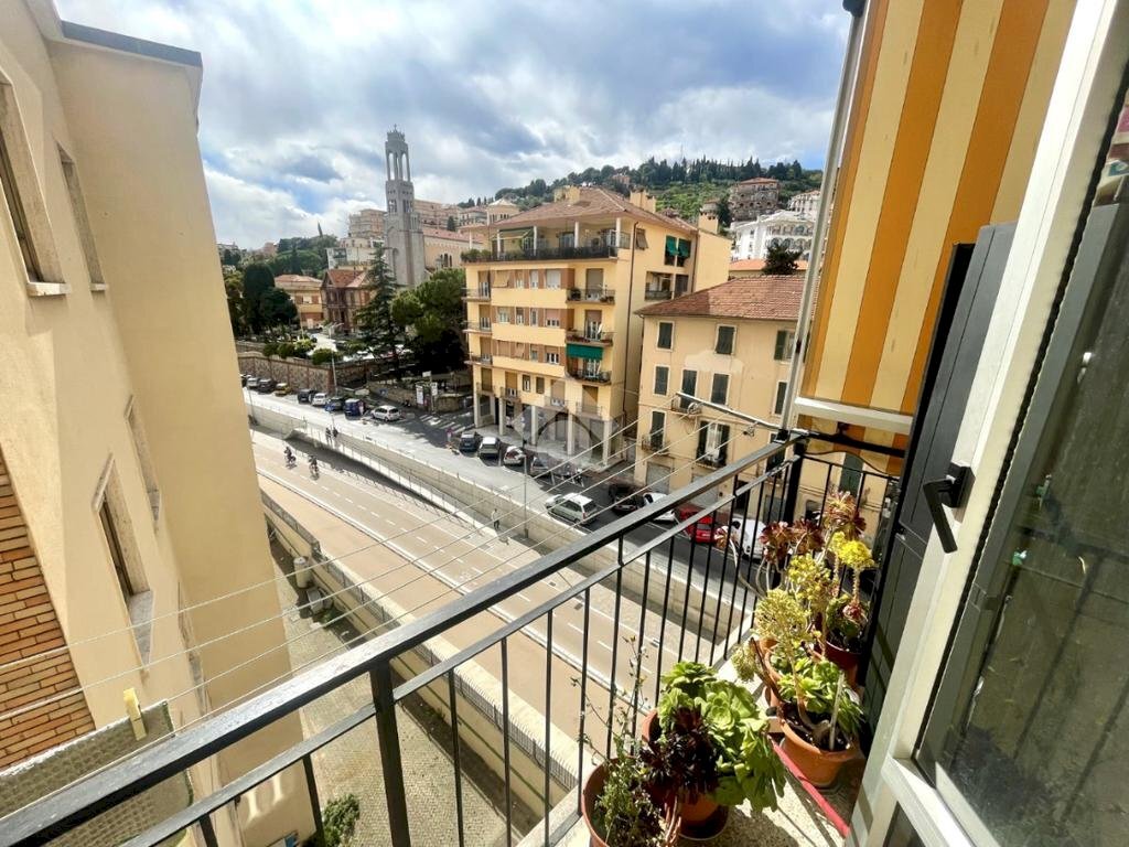 Trilocale Viale giacomo matteotti, Imperia - foto 1