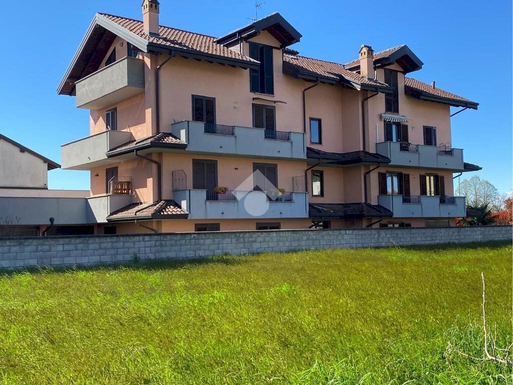 Three-room apartment Via per Pogliano, Arluno - photo 1