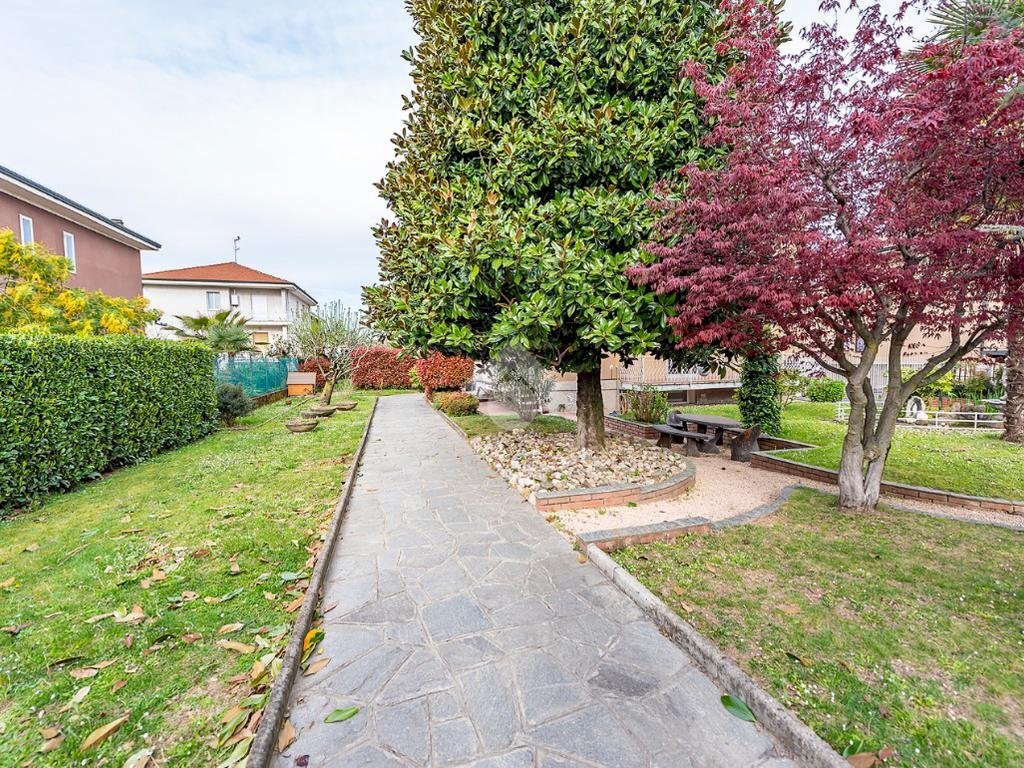 Quadrilocale Via Don Luigi Sturzo, Lainate - foto 2