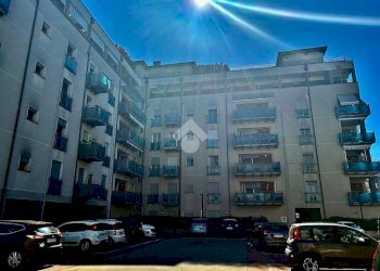 Three-room apartment Via Eugenio Villoresi, Corbetta - photo 1